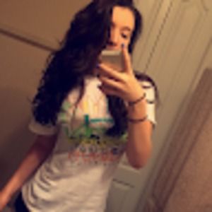 Meet your Posher, Becca